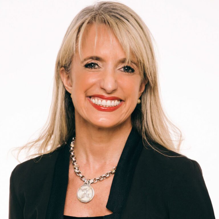 Dra. Andrea Bono